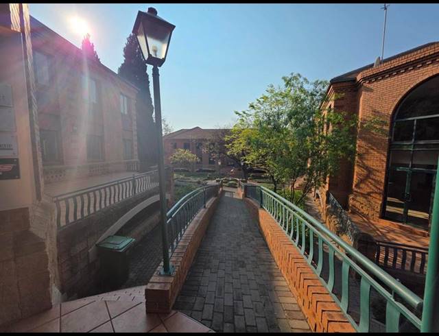 BUSINESS PROPERTY TO RENT IN MENLYN